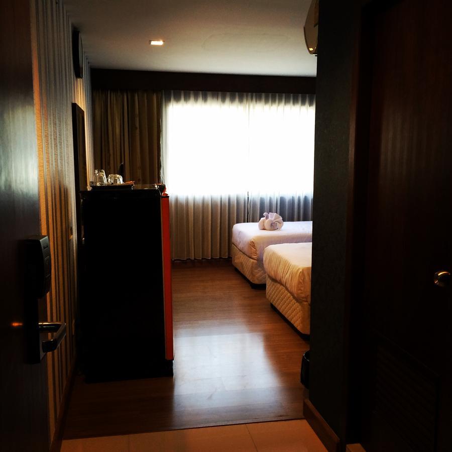 Iraqi Hotel Makkasan Bagian luar foto
