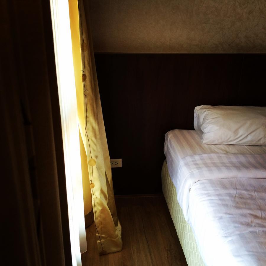 Iraqi Hotel Makkasan Bagian luar foto