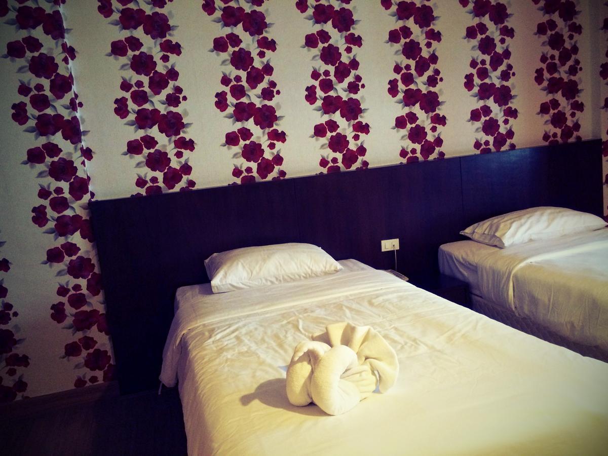 Iraqi Hotel Makkasan Bagian luar foto