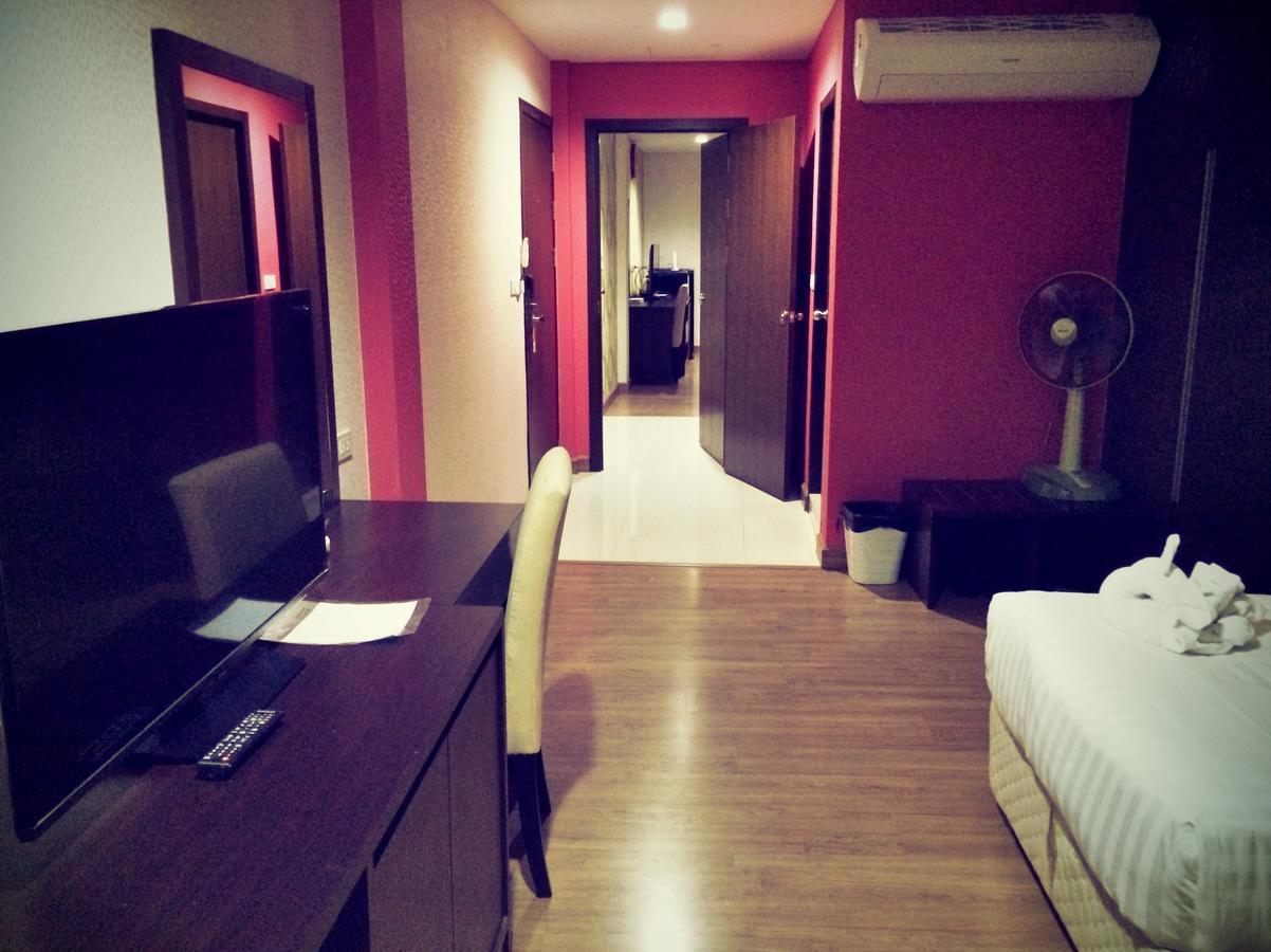 Iraqi Hotel Makkasan Bagian luar foto